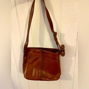 Duluth trading co leather purse